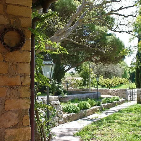 Il Borghetto Di Santa Lucia Alloggio per agriturismo *