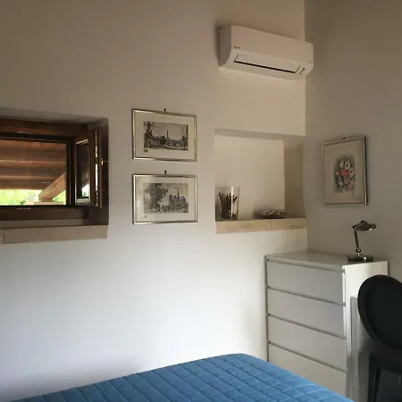 Alloggio per agriturismo Il Borghetto Di Santa Lucia *